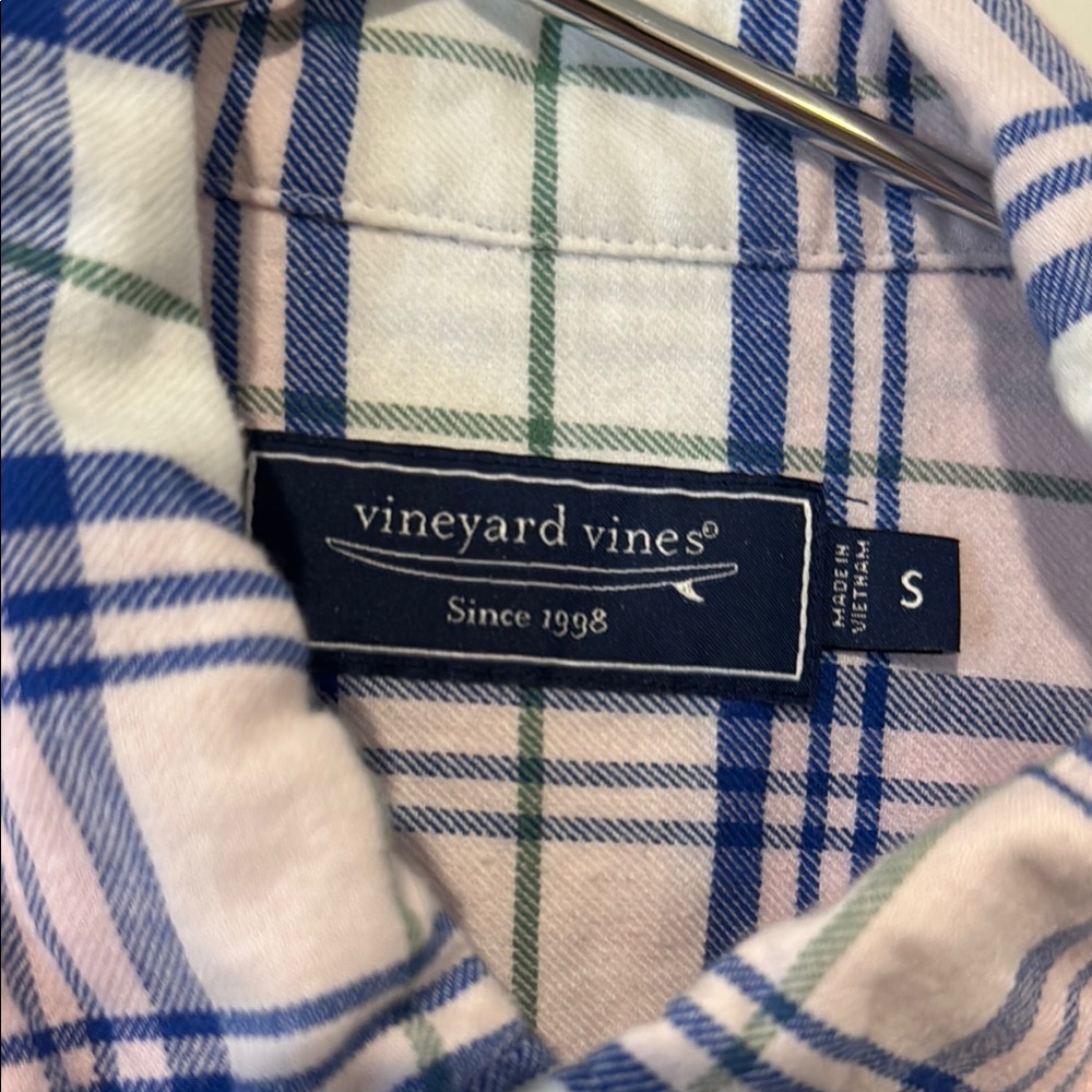 Vineyard Vines Plaid Men's Shirt - Picture 2 of 5